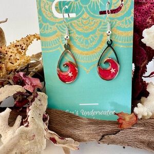 Neon pink wave earrings